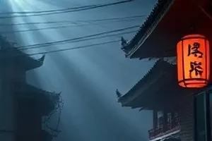 青苔电台剧照:旧城区楼顶的天线与一盏忽明忽暗的红色指示灯